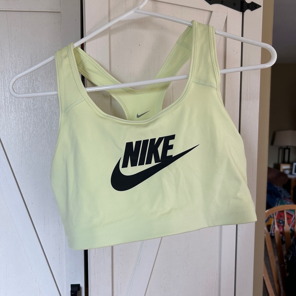 Nike Women's light Yellow Sports Bra